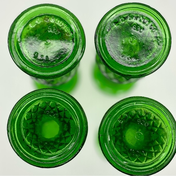 Vintage EO Brody Co. Green Glass Vase 7.5" Tall Bud Vase Diamond Quilt #921 USA - Picture 5 of 8